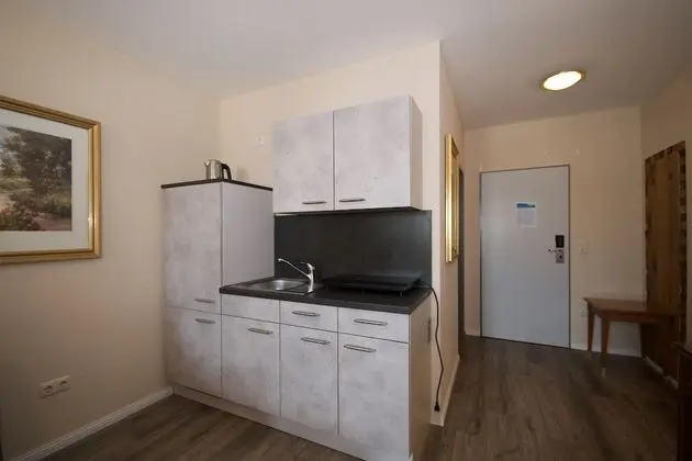 Basic Stüdyo, Küçük Mutfak