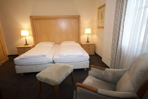 Basic Tek Büyük Yataklı Oda