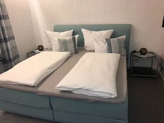 Tek Büyük Yataklı Oda, Dağ Manzaralı