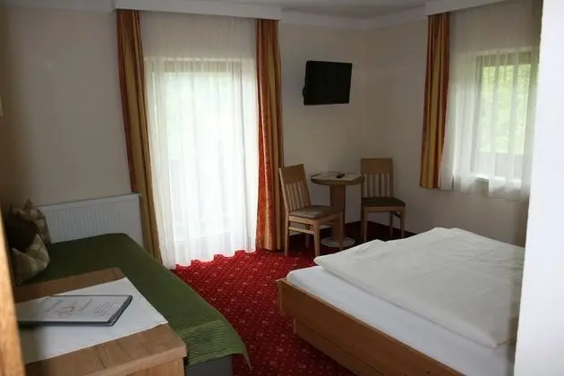 Üç Kişilik Oda, Balkon (Kolmspitze)