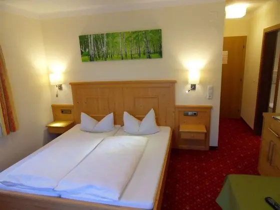 Üç Kişilik Oda, Balkon (Kolmspitze)