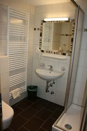 Üç Kişilik Oda, Balkon (Kolmspitze)