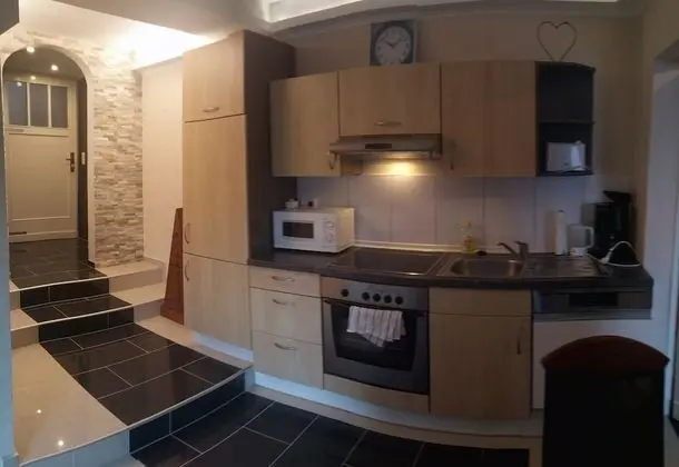 Apartment (Paris, incl. cleaning fee 50 EUR)