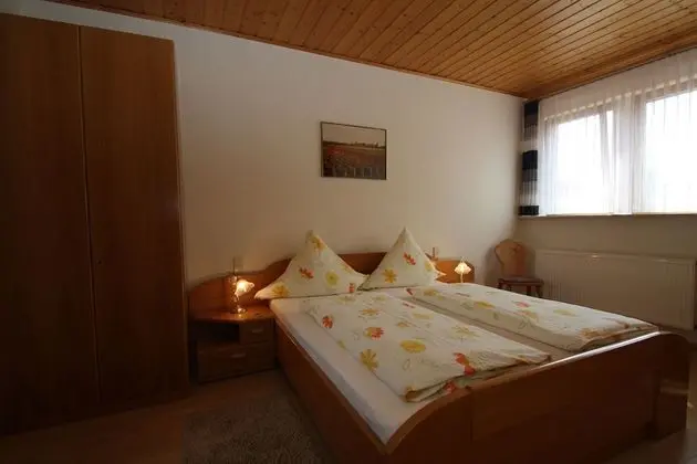 Classic Tek Büyük Yataklı Oda