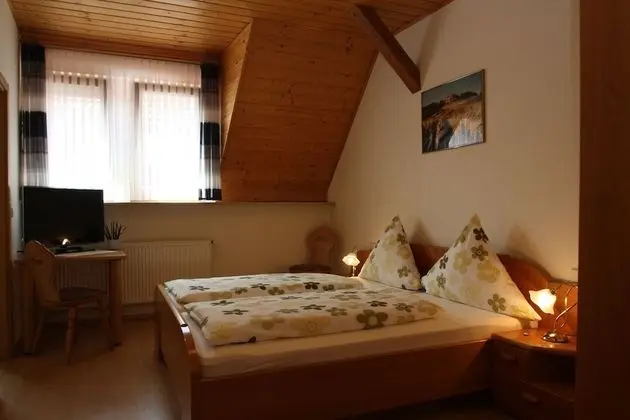 Classic Tek Büyük Yataklı Oda