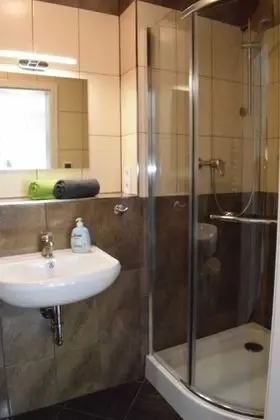 Apart Daire, Özel Banyo, Avlu Manzaralı