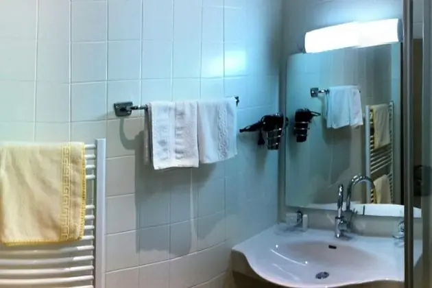 Comfort Tek Büyük Yataklı Oda, 1 Büyük (Queen) Boy Yatak, Dağ Manzaralı