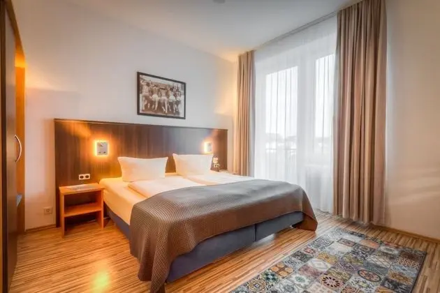 Tek Büyük veya İki Ayrı Yataklı Oda