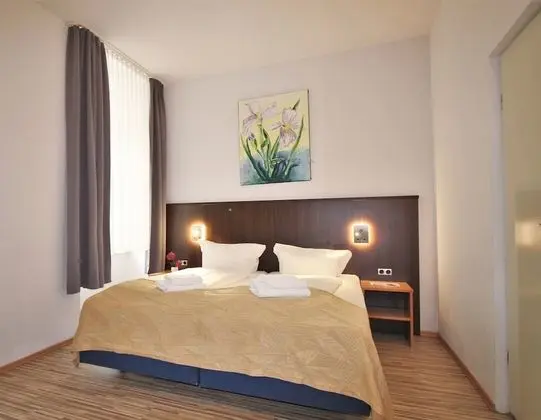 Tek Büyük veya İki Ayrı Yataklı Oda