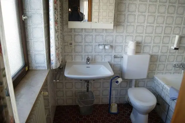Üç Kişilik Oda