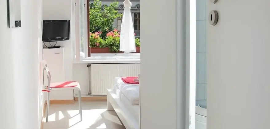 Tek Kişilik Oda, 1 Tek Kişilik Yatak