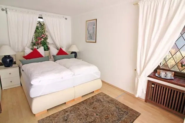 Comfort Tek Büyük Yataklı Oda