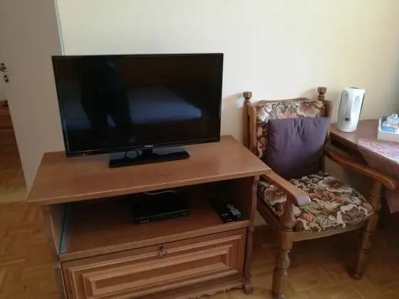 Tek Büyük Yataklı Oda, Balkon