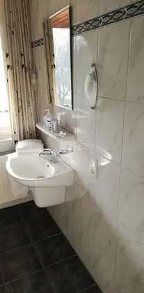 Tek Büyük Yataklı Oda, Balkon