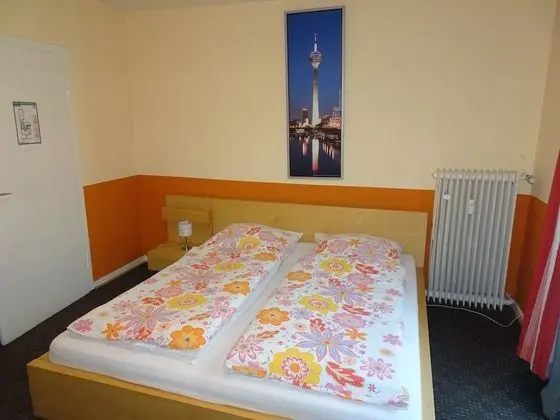 Tek Büyük Yataklı Oda, Ortak Banyo