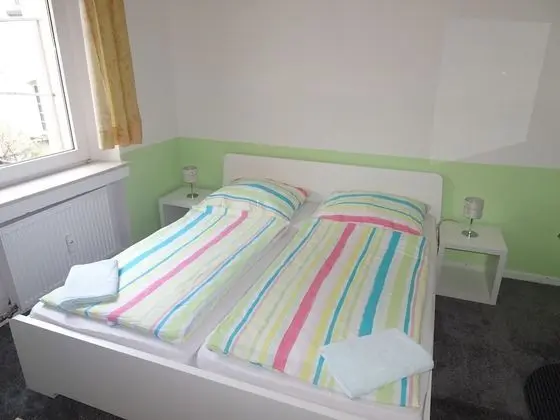 Tek Büyük Yataklı Oda, Ortak Banyo