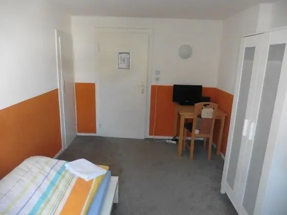Tek Kişilik Oda, Ortak Banyo