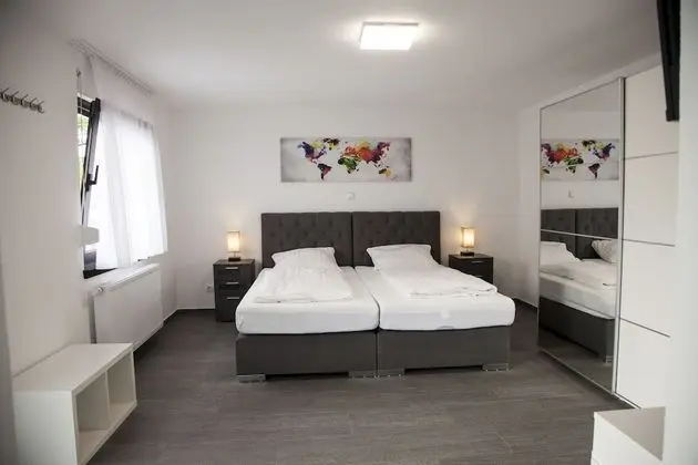 Comfort Tek Büyük Yataklı Oda