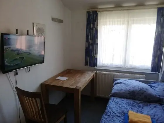 Basic Tek Büyük Yataklı Oda, Ortak Banyo, Şehir Manzaralı