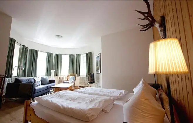 Tek Büyük Yataklı Oda