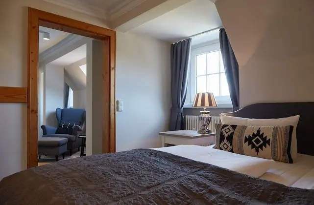 Premium Tek Büyük Yataklı Oda