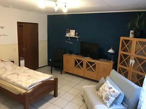 Apart Daire, Zemin Kat (Nr. 11)