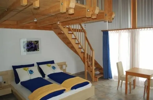 Deluxe Tek Büyük Yataklı Oda ("Enzian")