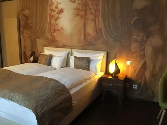 Tek Büyük Yataklı Oda