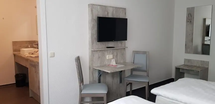 Comfort İki Ayrı Yataklı Oda, Ortak Banyo
