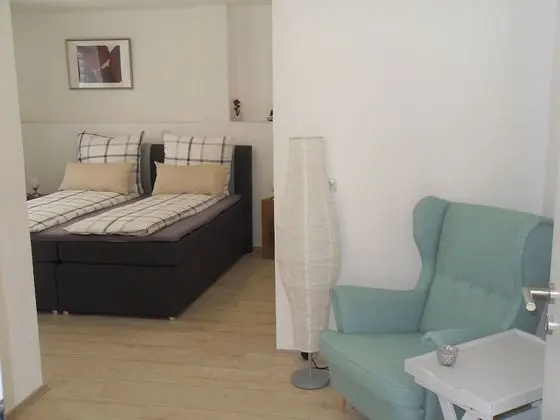 Comfort Oda (1 - Shared Kitchen and Lounge)