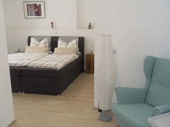 Comfort Oda (1 - Shared Kitchen and Lounge)