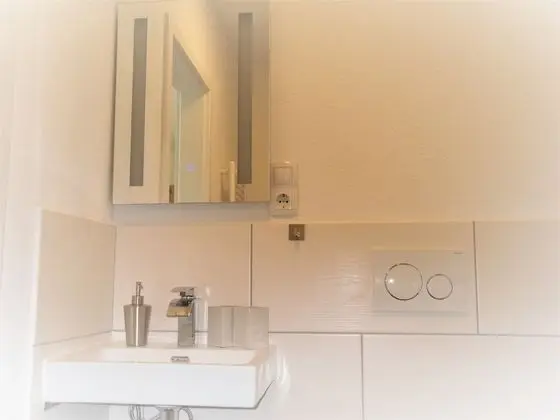 Comfort Oda (1 - Shared Kitchen and Lounge)