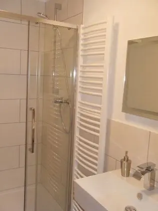 Comfort Oda (1 - Shared Kitchen and Lounge)