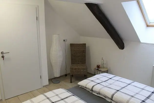 Comfort Oda (3 - Shared Kitchen and Lounge)