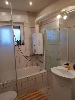 Üç Kişilik Oda