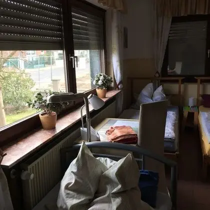 Üç Kişilik Oda