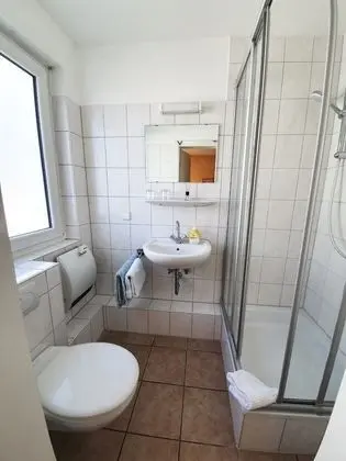 Basic Tek Büyük veya İki Ayrı Yataklı Oda, Özel Banyo