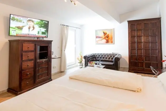 Comfort Tek Büyük Yataklı Oda