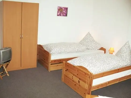 Tek Büyük Yataklı Oda, Ortak Banyo