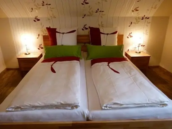 Tek Büyük Yataklı Oda (Maxburg)