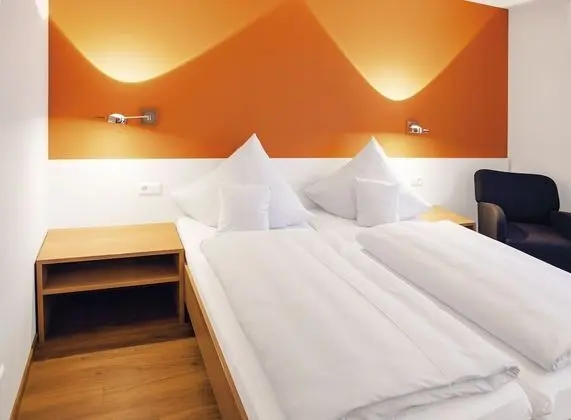 Comfort Tek Büyük Yataklı Oda, Sigara İçilmez, Bahçe Manzaralı