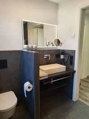 Superior Apart Daire, Engellilere Uygun, Banyolu/Duşlu