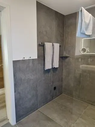 Superior Apart Daire, Engellilere Uygun, Banyolu/Duşlu