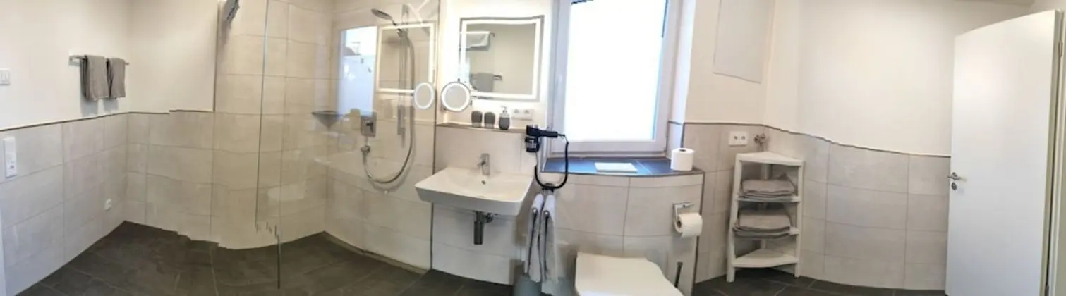Superior Apart Daire, Engellilere Uygun, Banyolu/Duşlu
