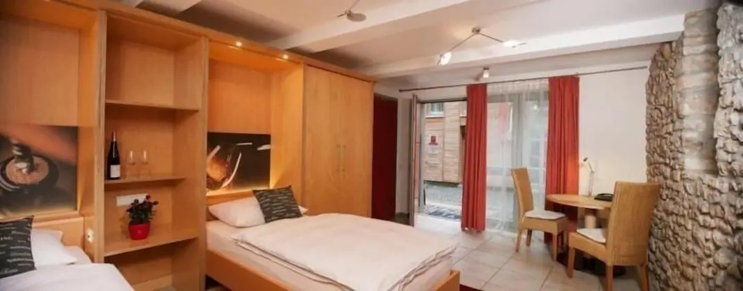 Comfort Tek Büyük Yataklı Oda