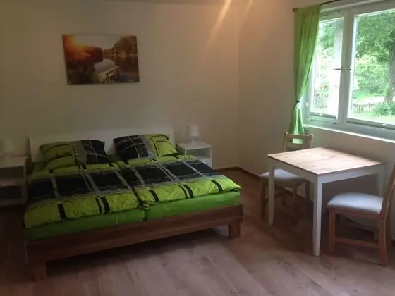 Tek Büyük Yataklı Oda, 1 Büyük (Queen) Boy Yatak, Sigara İçilmez