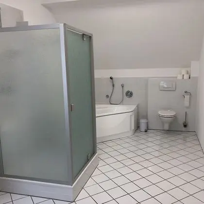 Tek Büyük Yataklı Oda, Özel Banyo, Bahçe Manzaralı
