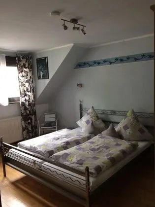 Basic Tek Büyük Yataklı Oda