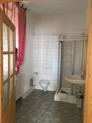 Basic Büyük Yataklı Tek Kişilik Oda