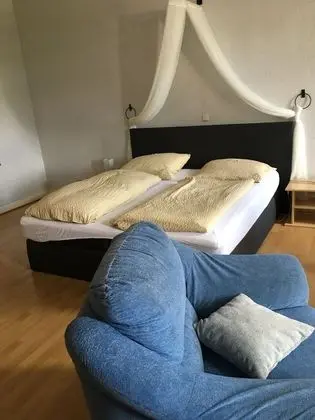 Basic Tek Büyük Yataklı Oda